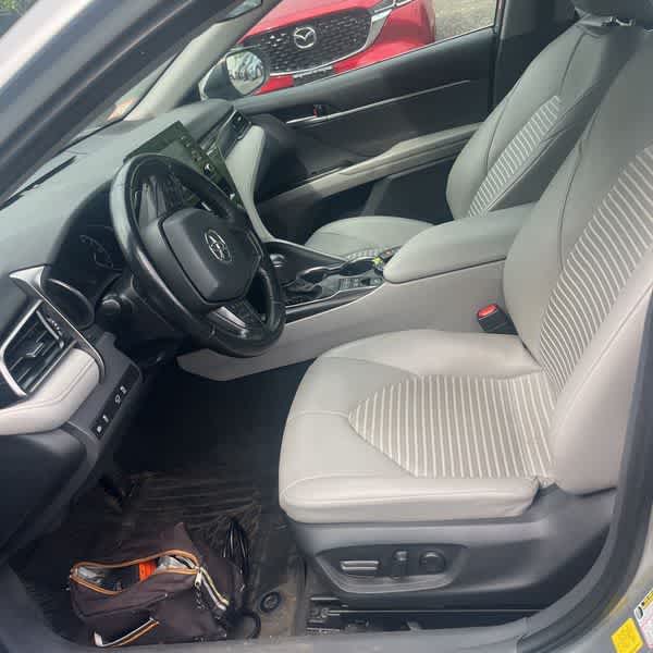 Toyota Camry Hybrid SE 2022
