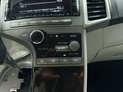 Toyota Venza LE 2012