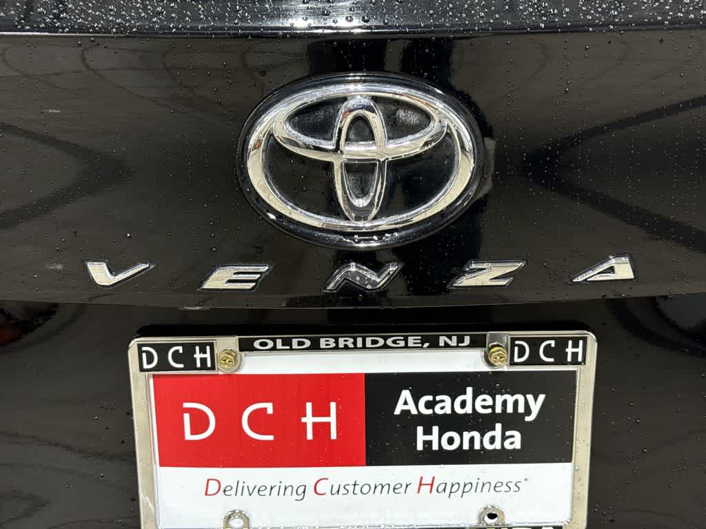 Toyota Venza LE 2012