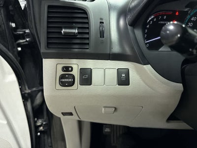 Toyota Venza LE 2012