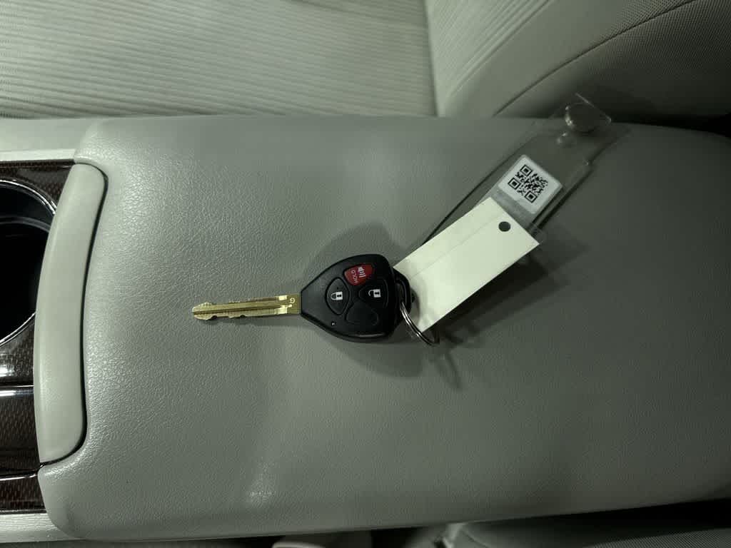 Toyota Venza LE 2012