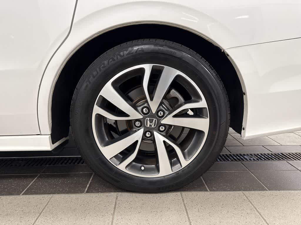 Honda Odyssey Touring 2023