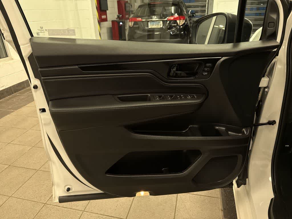 Honda Odyssey Touring 2023