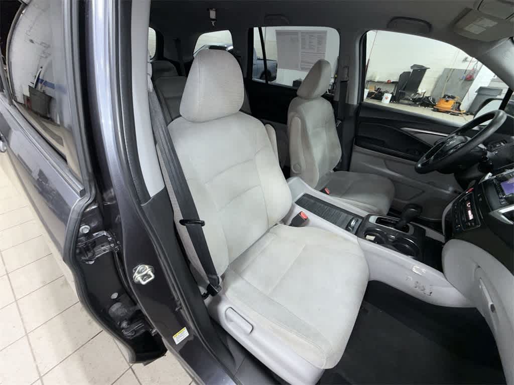 Honda Pilot LX 2016