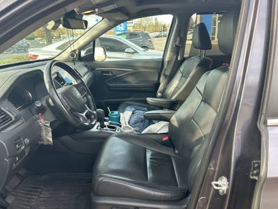 Honda Pilot EX-L 2019 con navegador y RES