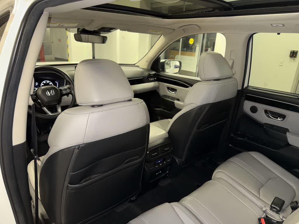 Honda Pilot Touring 2025