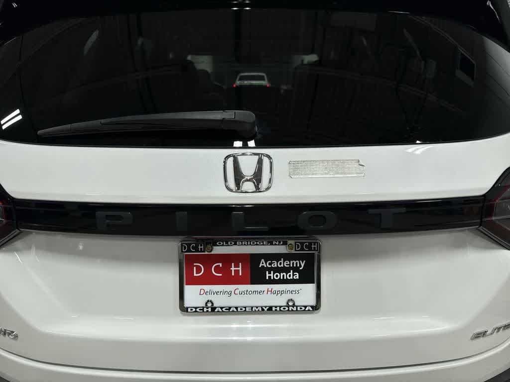 2023 Honda Pilot Elite