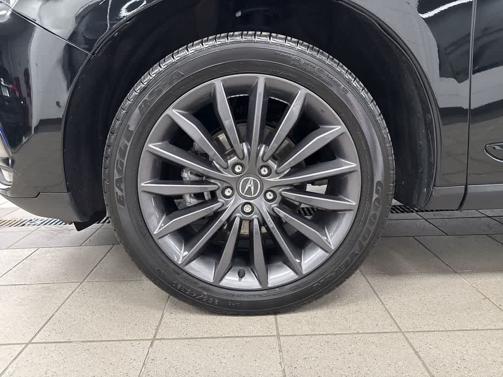 Acura RDX 2023 con paquete A-Spec Advance