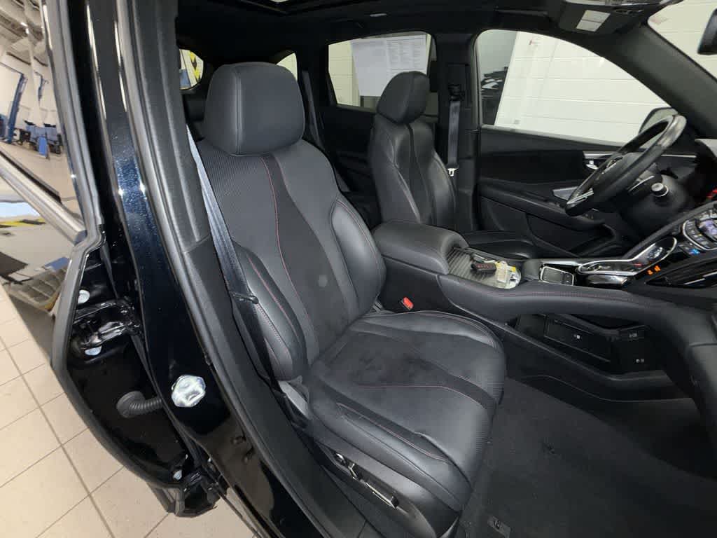 Acura RDX 2023 con paquete A-Spec Advance