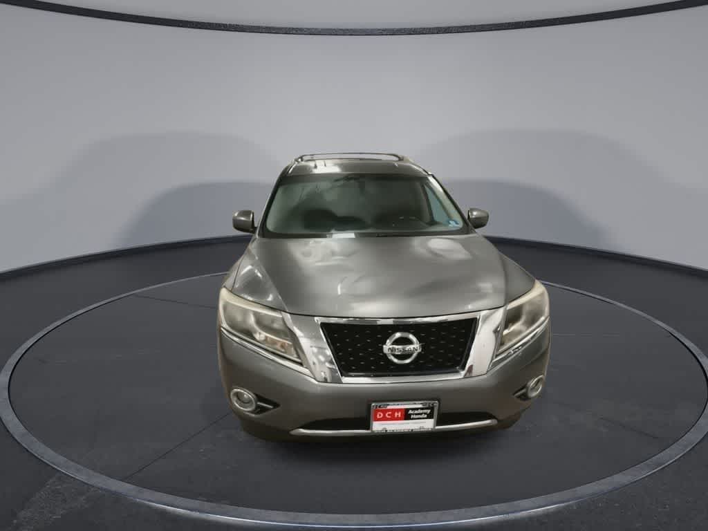 Nissan Pathfinder SV 2016