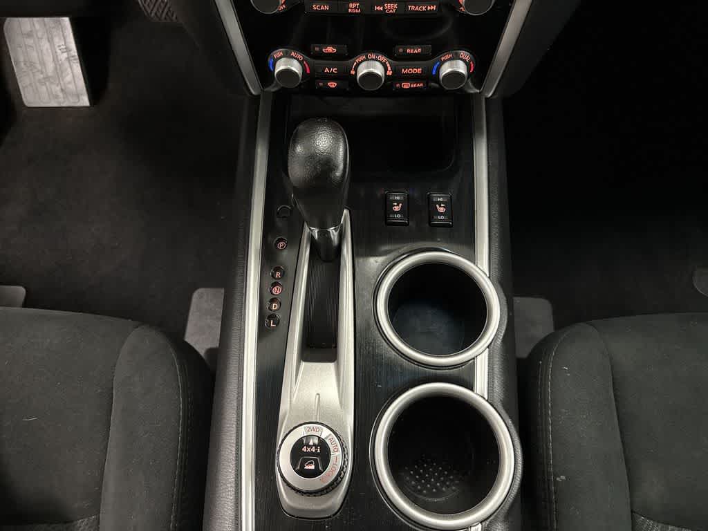 Nissan Pathfinder SV 2016