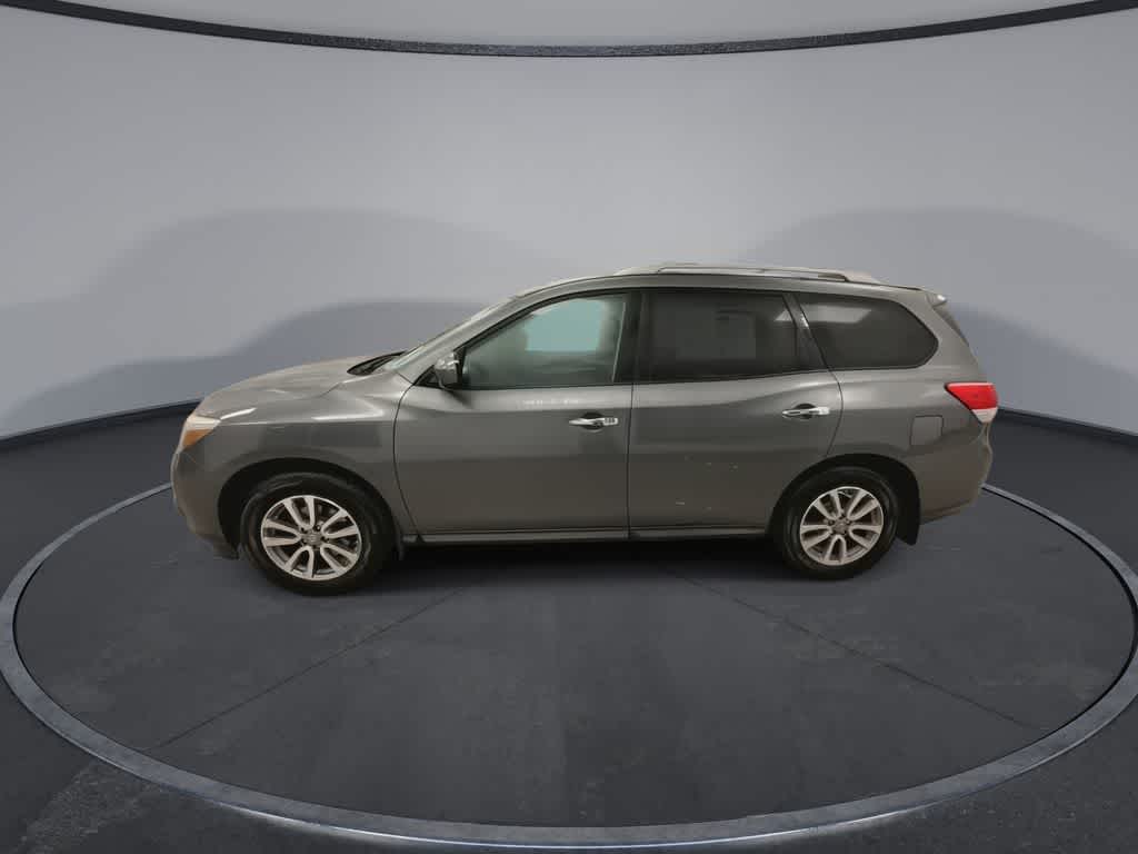 Nissan Pathfinder SV 2016