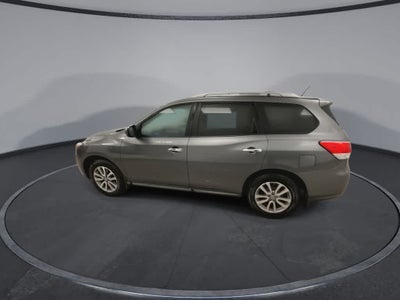 Nissan Pathfinder SV 2016