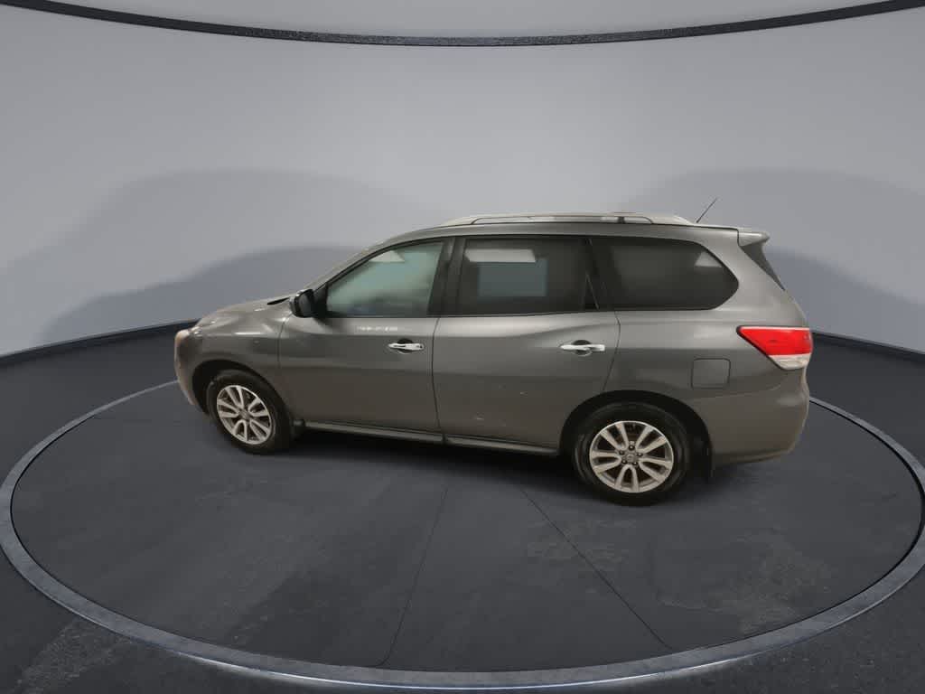 Nissan Pathfinder SV 2016