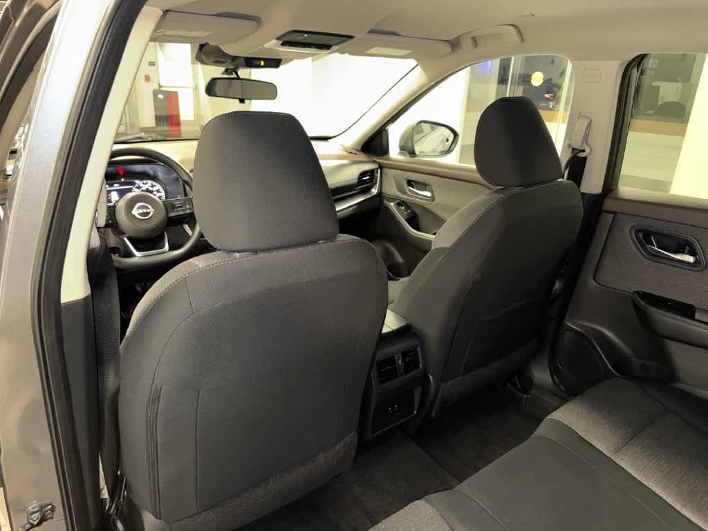 Nissan Rogue SV 2023