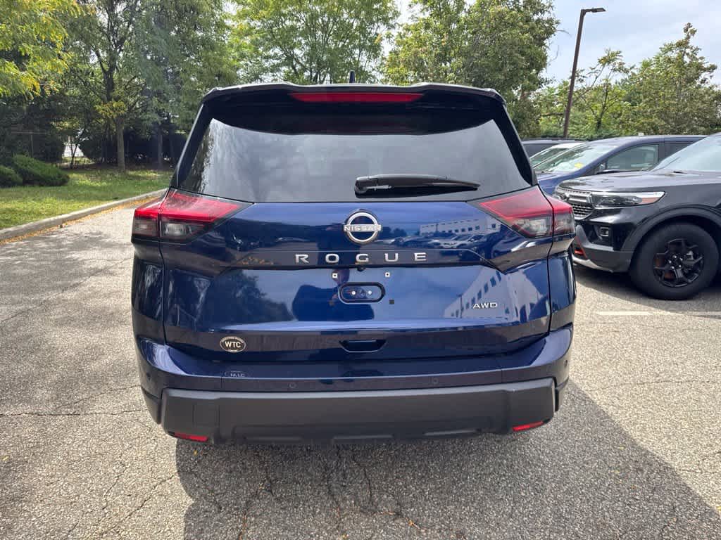 Nissan Rogue SV 2025