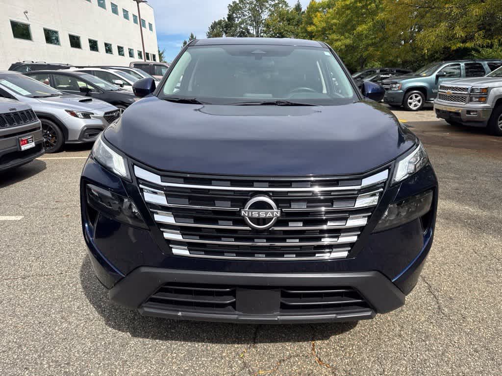 Nissan Rogue SV 2025