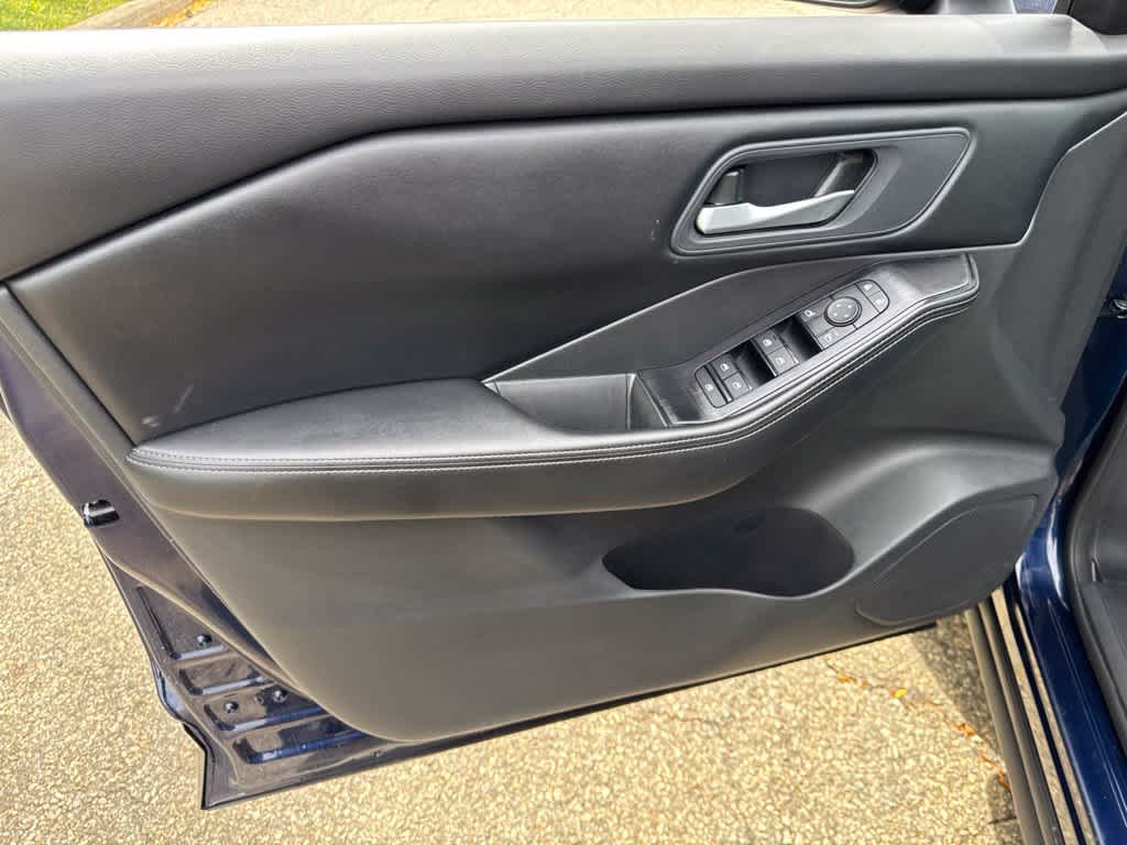Nissan Rogue SV 2025