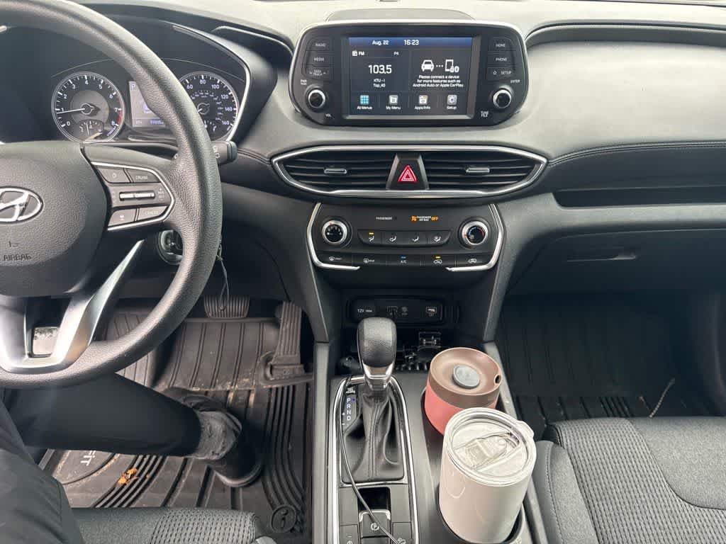 Hyundai Santa Fe SE 2020