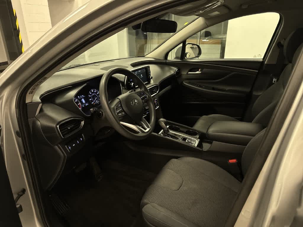 Hyundai Santa Fe SE 2020