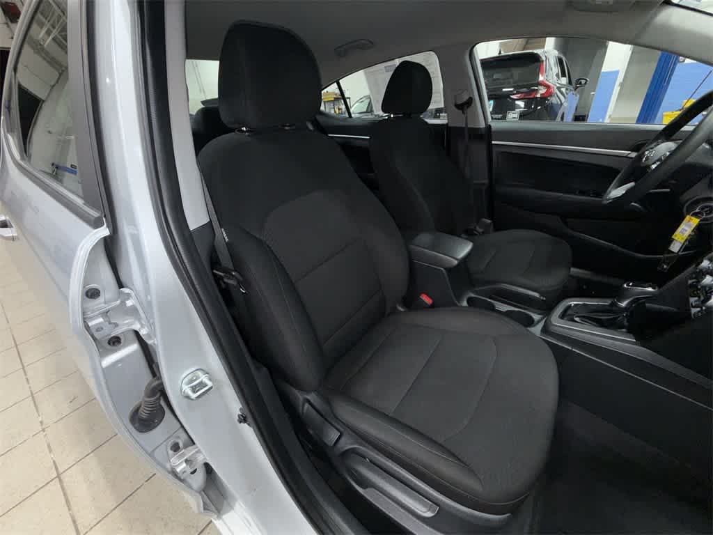 Hyundai Elantra SE 2020