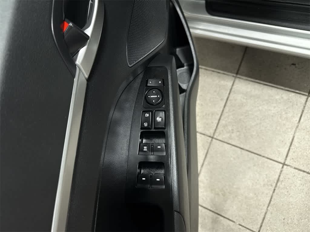 Hyundai Elantra SE 2020