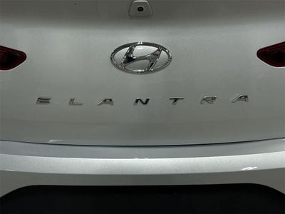 Hyundai Elantra SE 2020