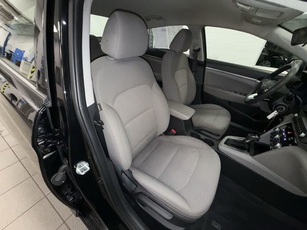 Hyundai Elantra SE 2020