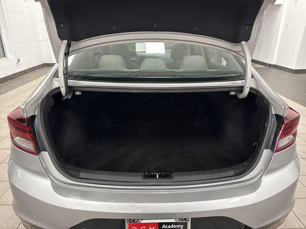 Hyundai Elantra Value Edition 2020