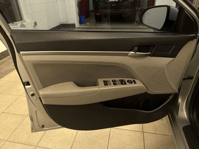 Hyundai Elantra Value Edition 2020