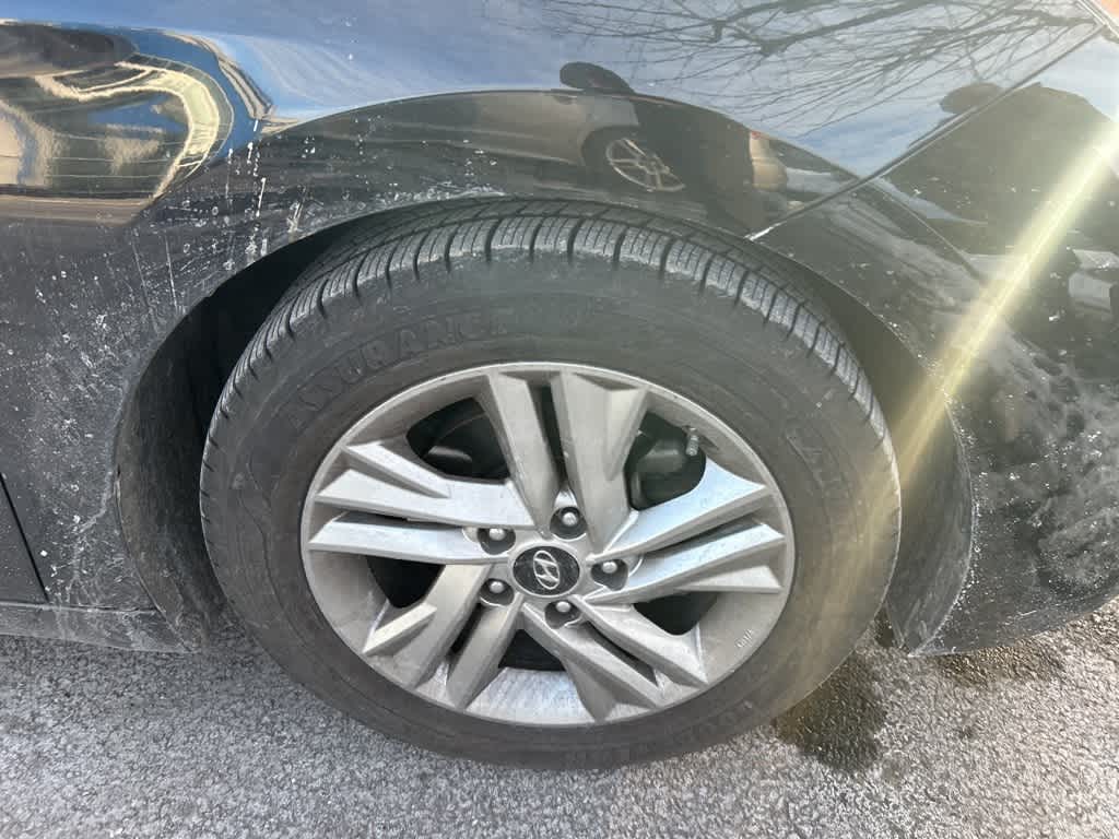 Hyundai Elantra Value Edition 2020