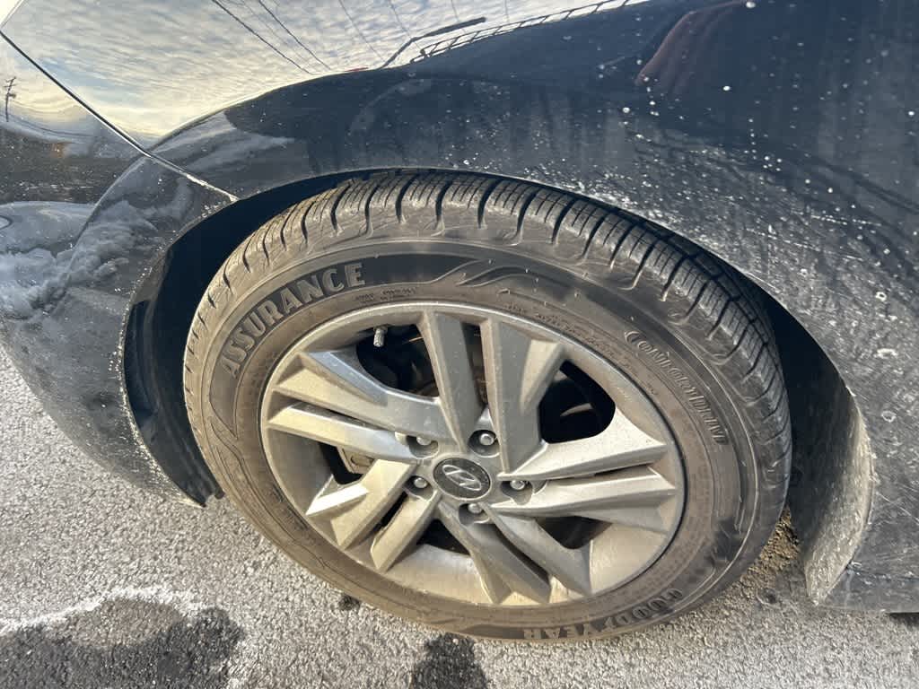 Hyundai Elantra Value Edition 2020