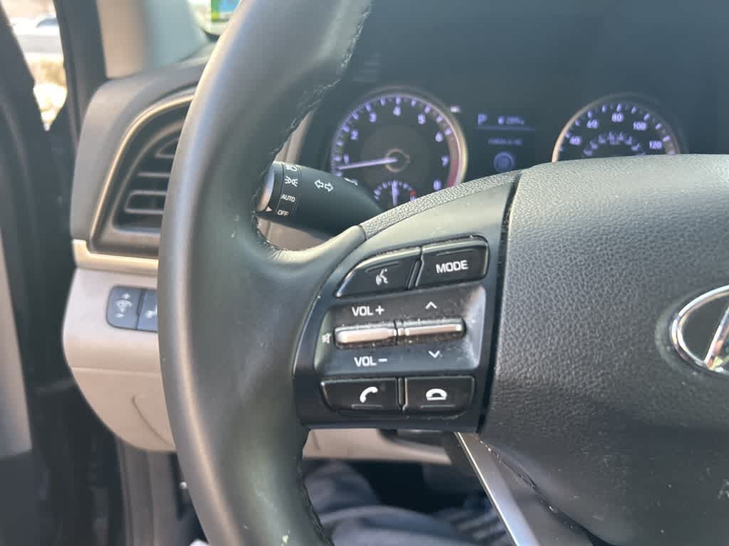 Hyundai Elantra Value Edition 2020