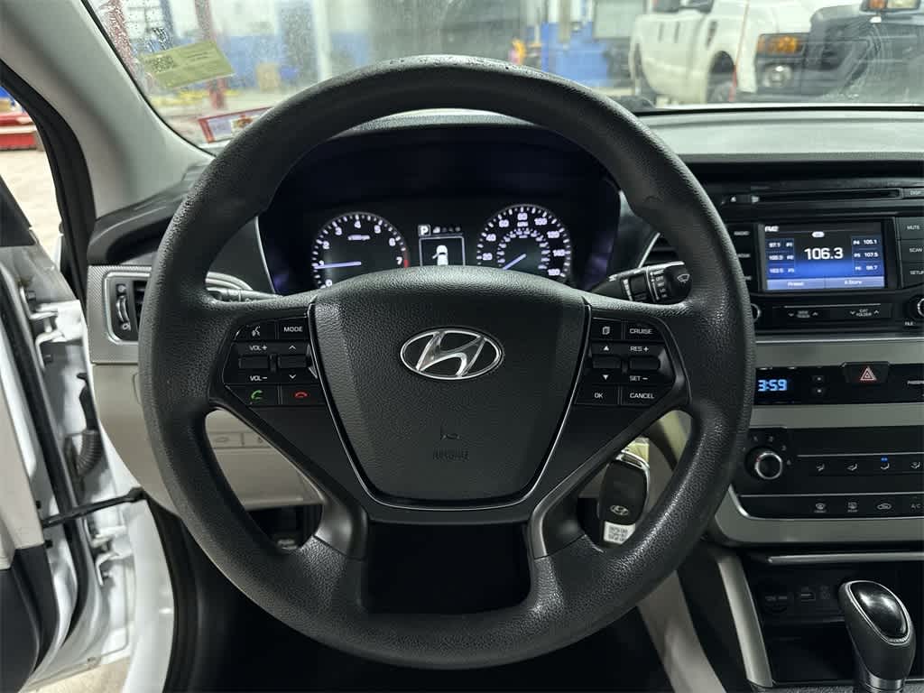 Hyundai Sonata 2.4L SE 2015