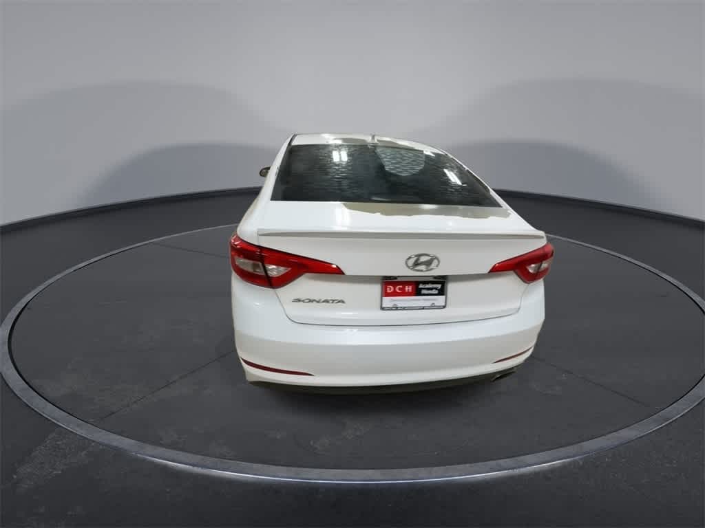 Hyundai Sonata 2.4L SE 2015