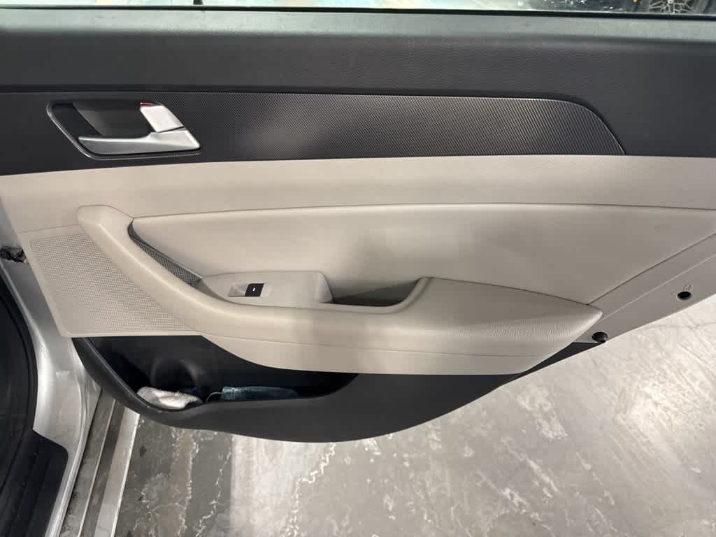 Hyundai Sonata 2.4L Sport 2015