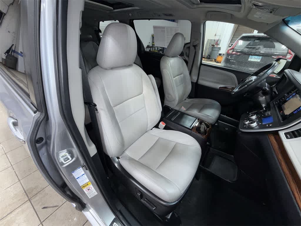 Toyota Sienna Limited Premium 2017