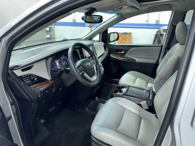 Toyota Sienna Limited Premium 2017
