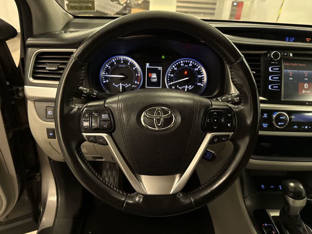 Toyota Highlander XLE 2017