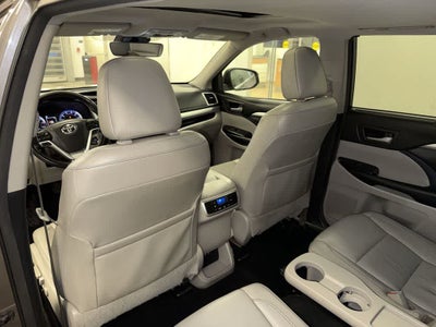 Toyota Highlander XLE 2017