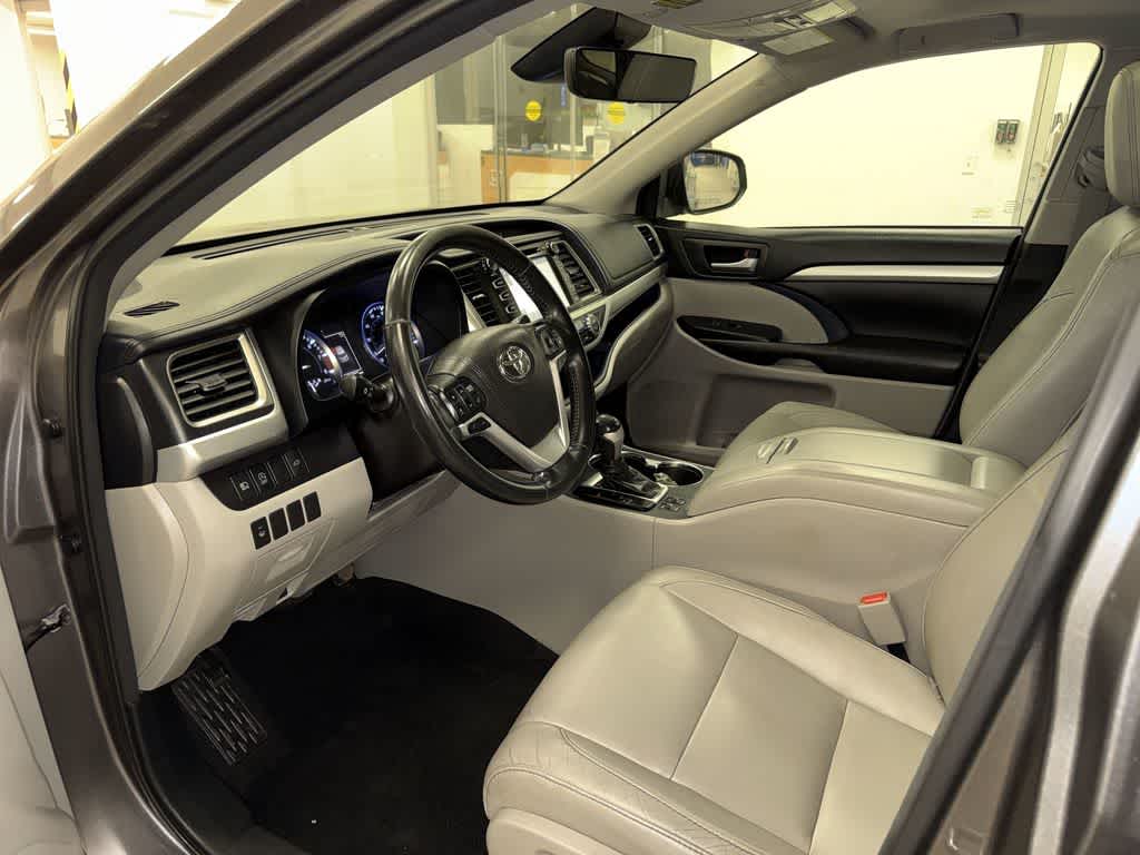 Toyota Highlander XLE 2017