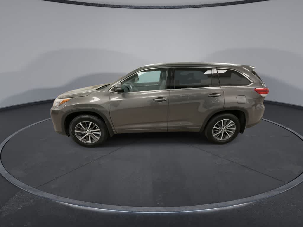 Toyota Highlander XLE 2017
