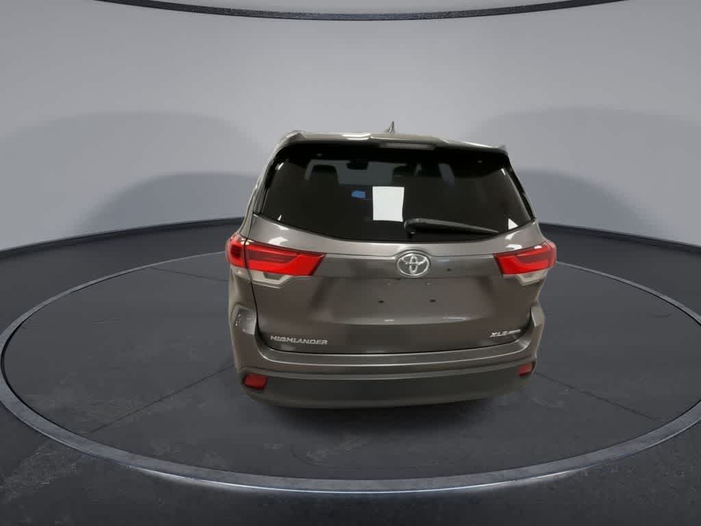 Toyota Highlander XLE 2017