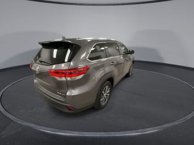 Toyota Highlander XLE 2017