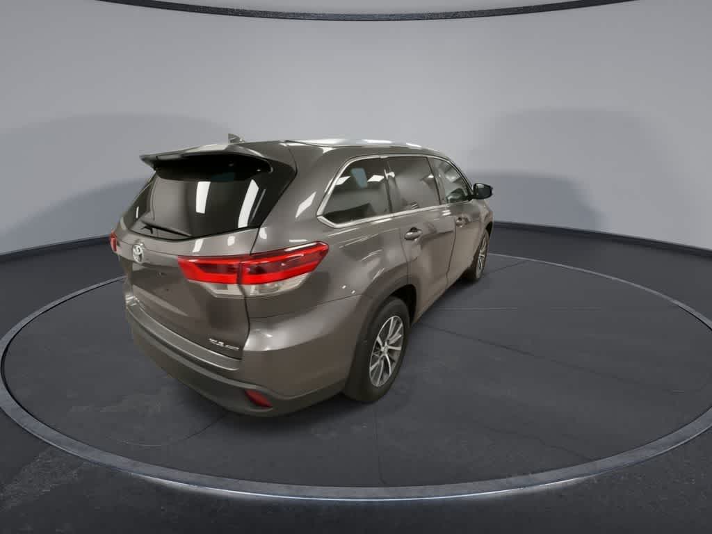 Toyota Highlander XLE 2017