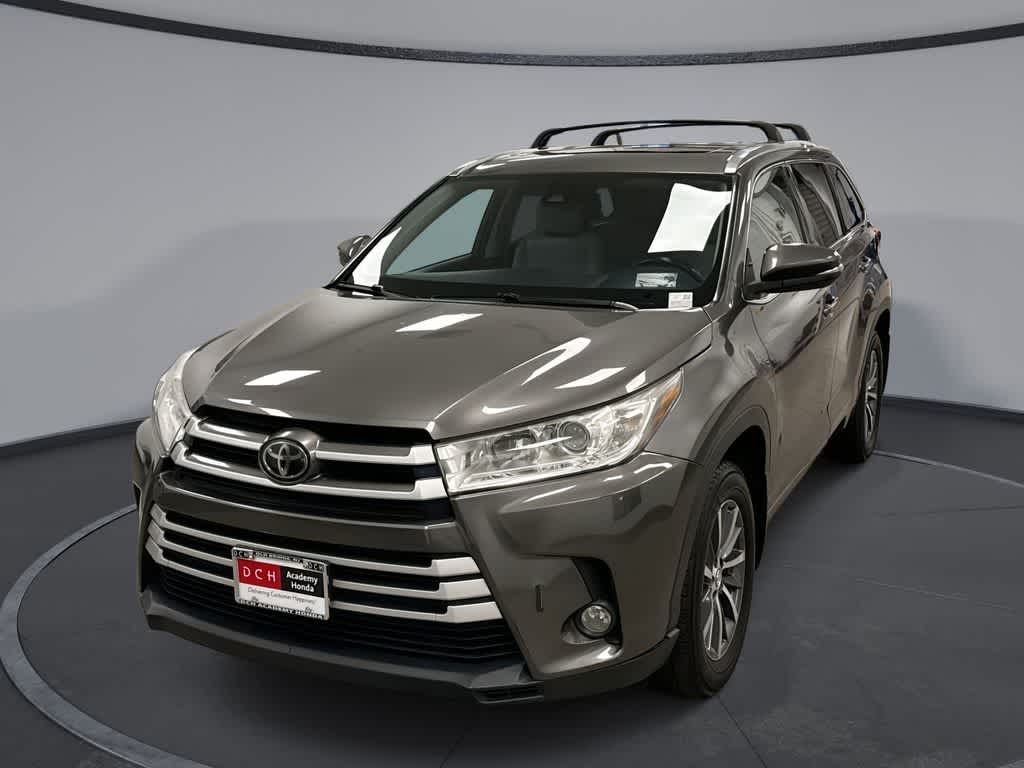 Toyota Highlander XLE 2017