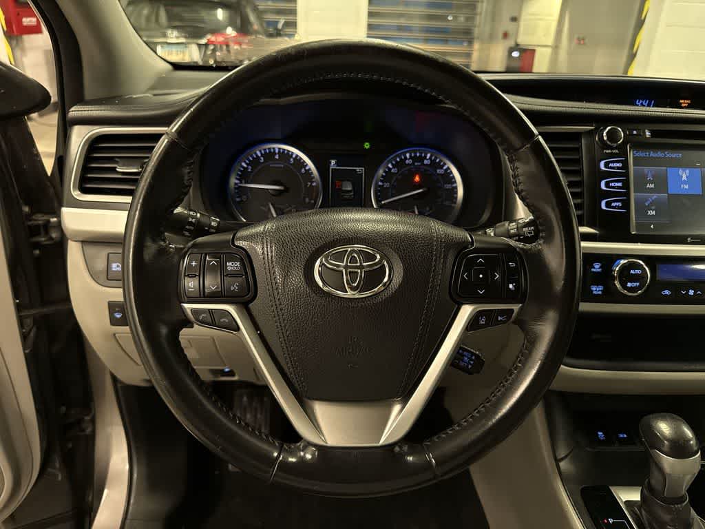 Toyota Highlander XLE 2017