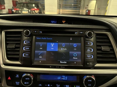 Toyota Highlander XLE 2017