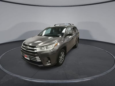 Toyota Highlander XLE 2017