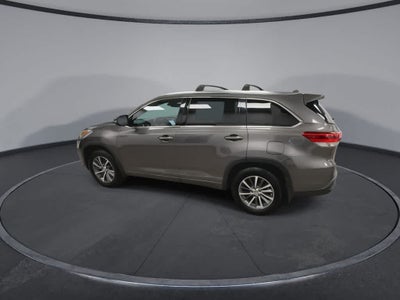 Toyota Highlander XLE 2017